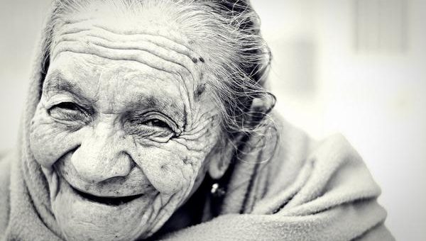 Opieka nad seniorami – ważna praca